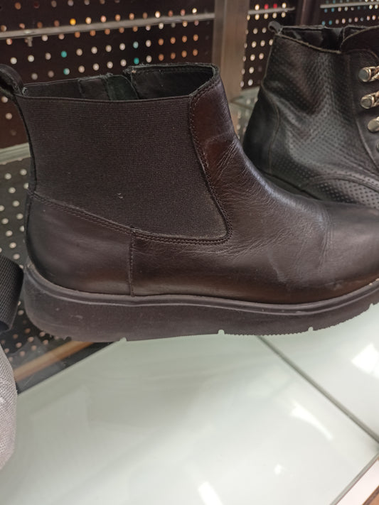 Geox Stivaletti In Pelle Neri 39