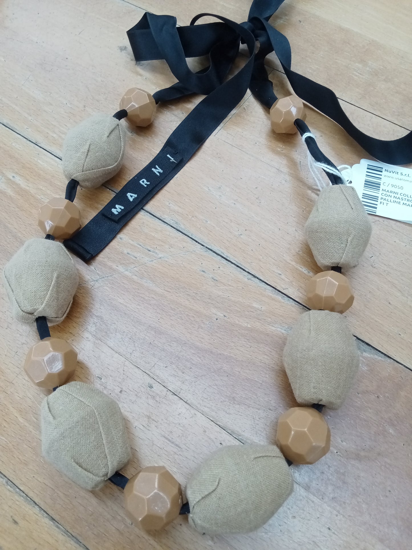 Marni Collana Con Nastro E Palline Marroni E Fi Tessuto