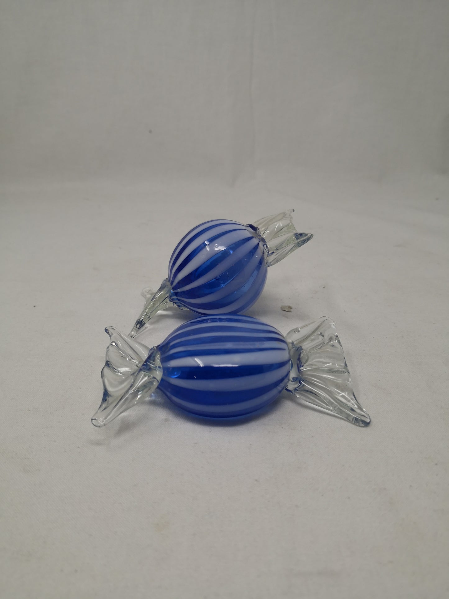 Coppia Caramella Vetro Murano Tonda Appiattita Strisce Blu Grandi