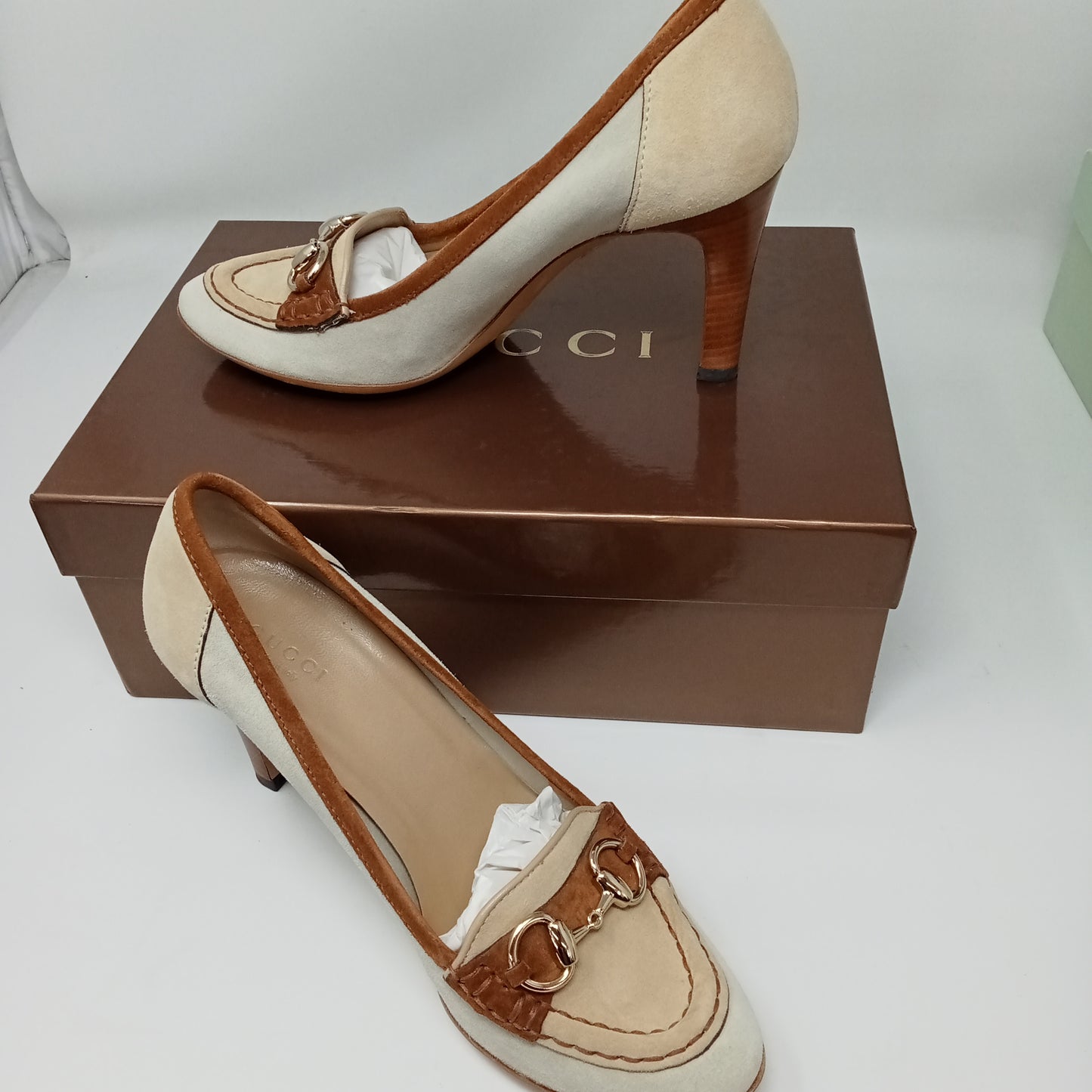 Gucci Scarpe con Tacco Beige 37