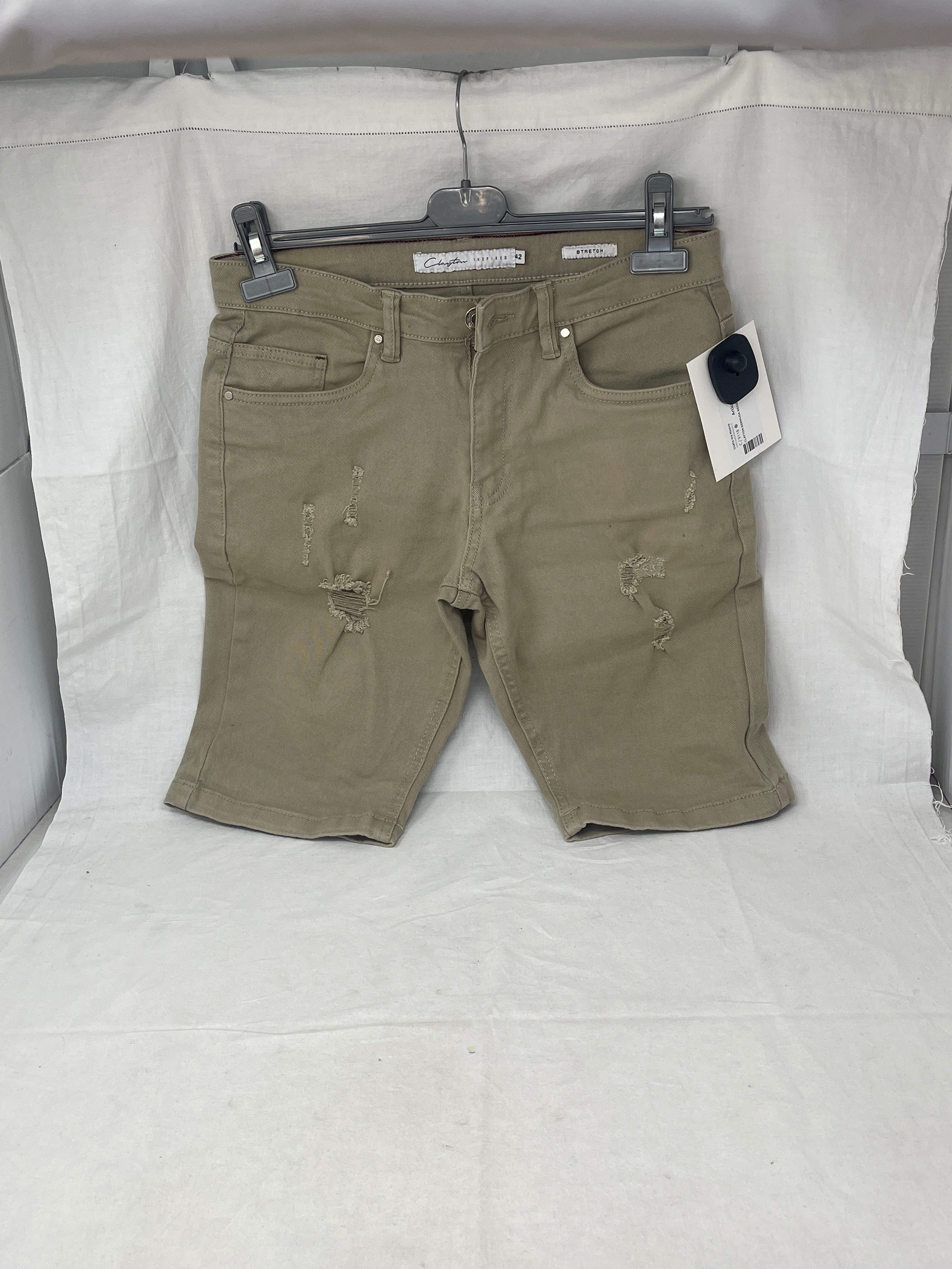 Clayton Bermuda Beige 42
