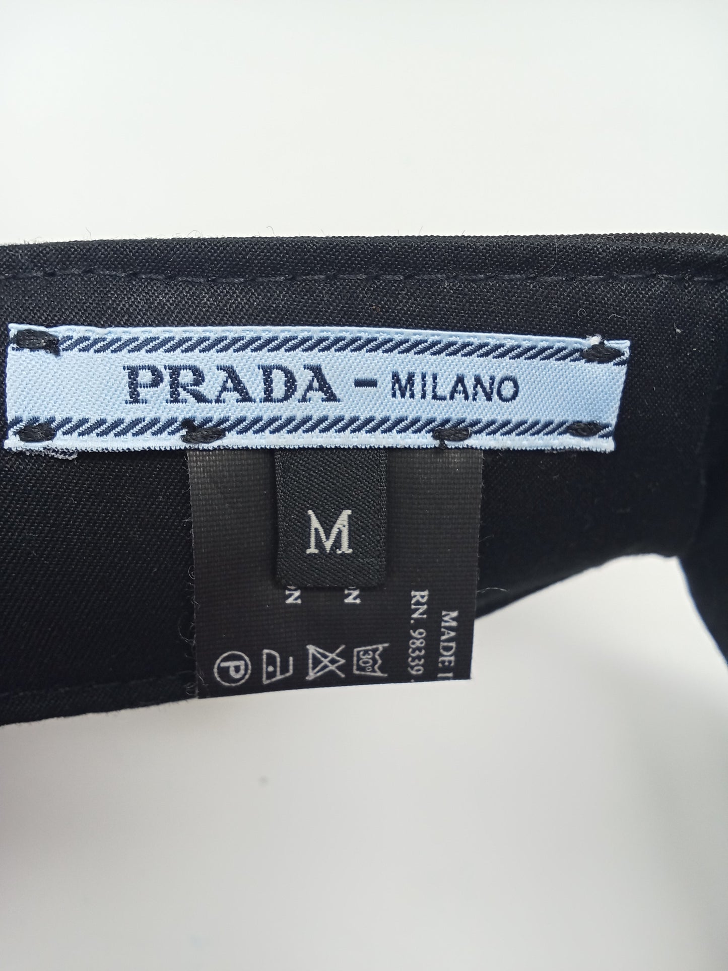 Prada Cappello visiera in nylon nero M