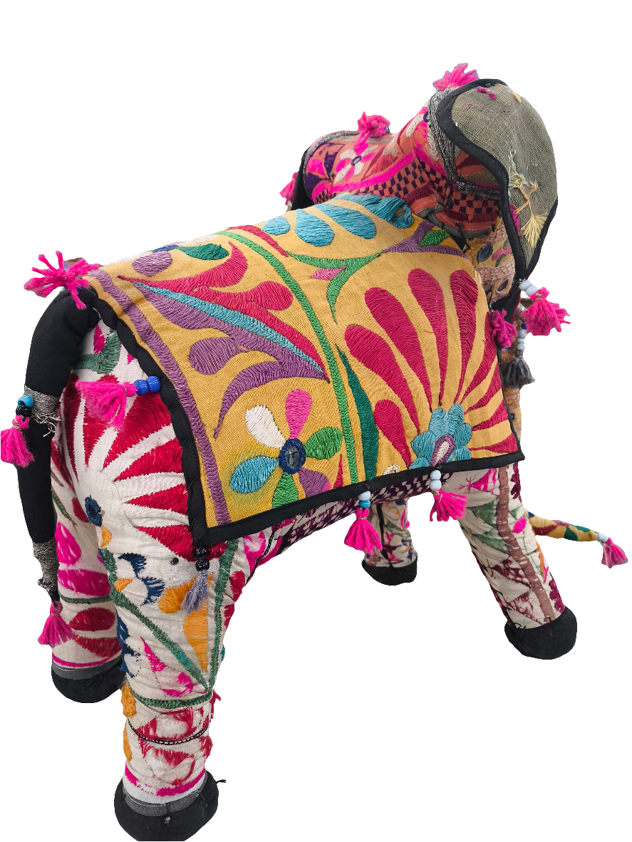 Elefante Decorativo Indiano In Tessuto E Legno Finemente Ricamato H.48cm