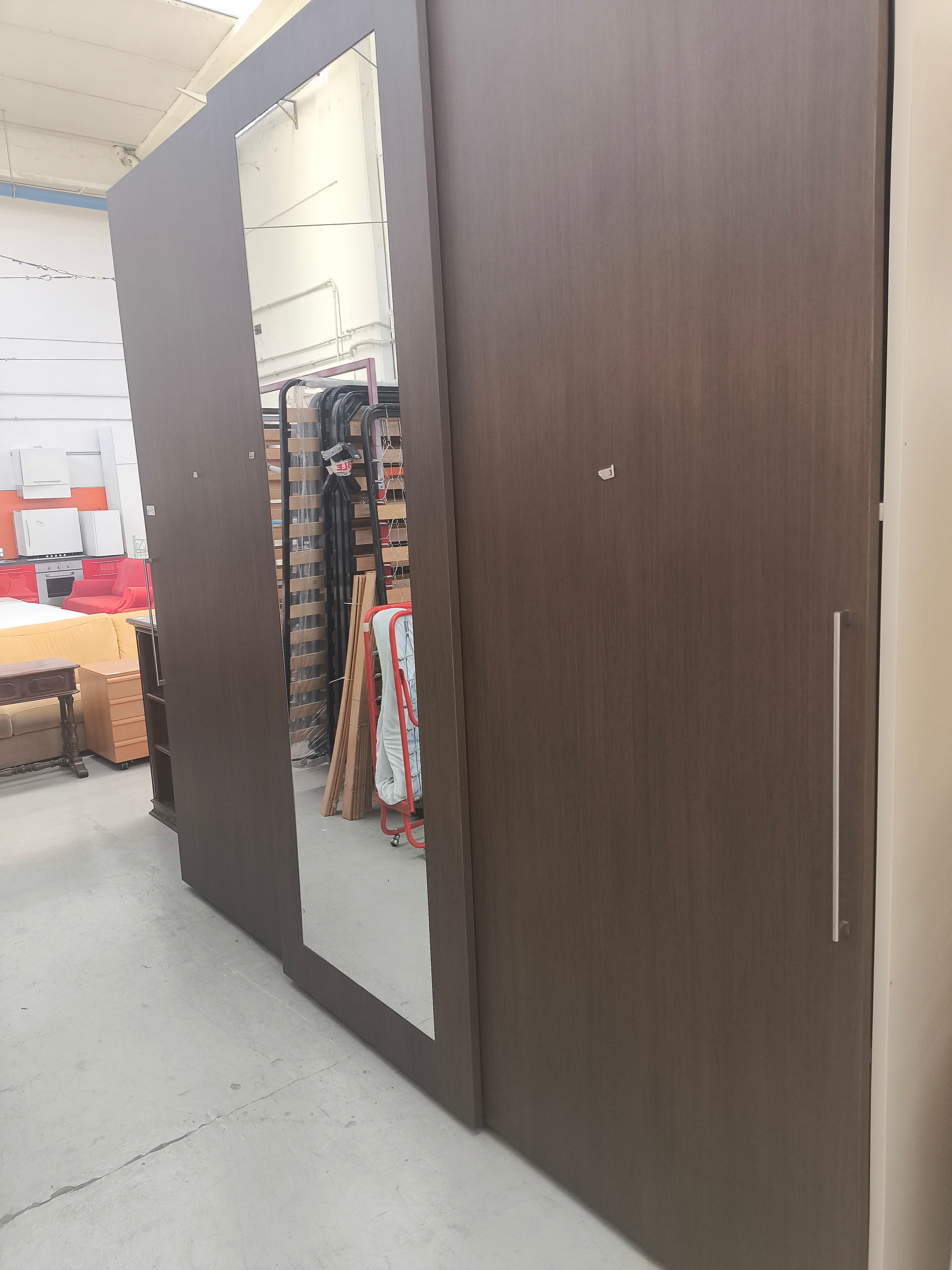 Armadio 3 Ante Scorrevoli Centrale Specchio Lxpxh 300x65x270