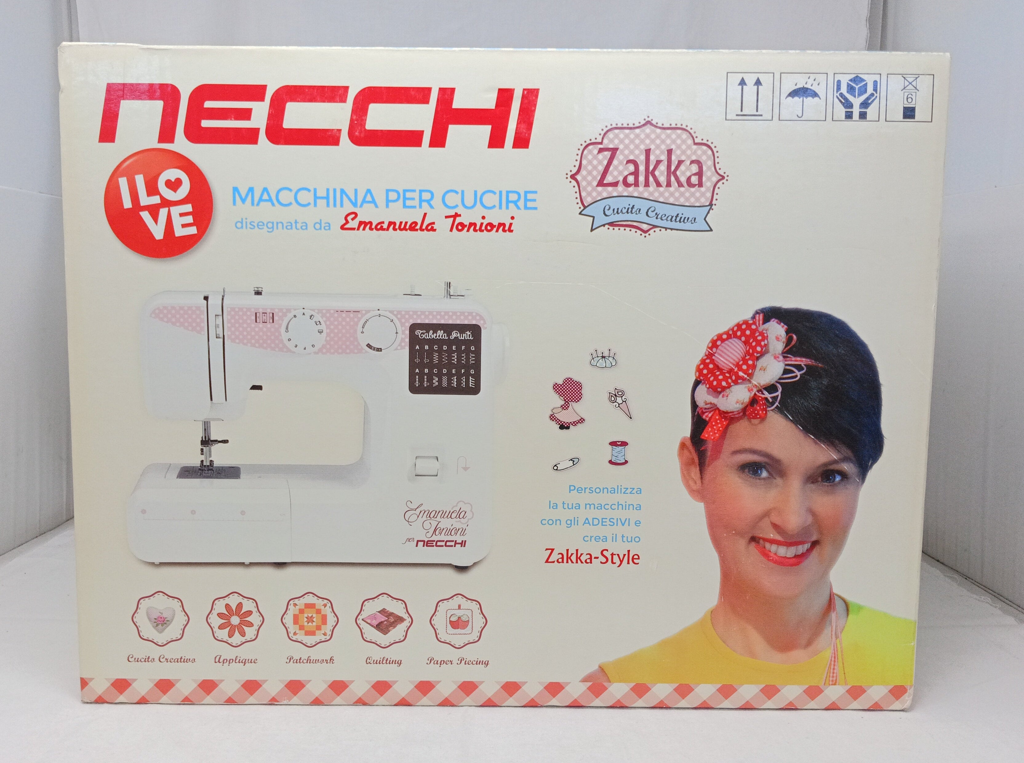 Necchi Macchina X Cucire Disegnata Da Emanuela Tonioni