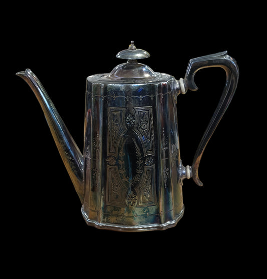 Teiera In Peltro Con Incisioni