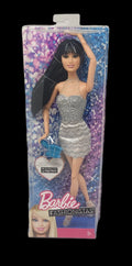 Barbie Bambola Fashionistas Wafe 1 Rainbow Dolls 2013 Nikki Dress Acc. Turchese X7873 Nuova