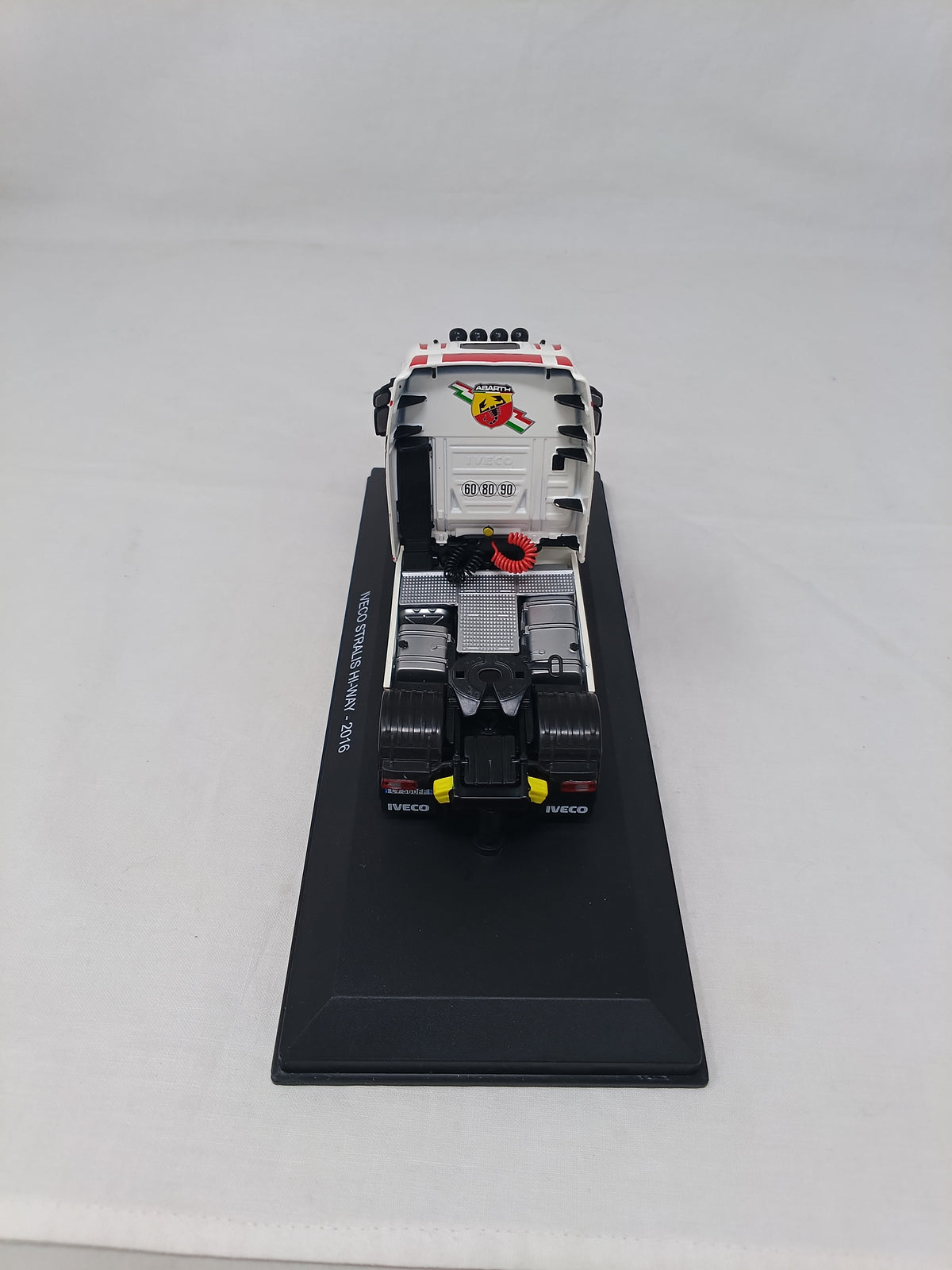 Modellino Camion Iveco Stralis Hi-way  2016 Scala 1:43