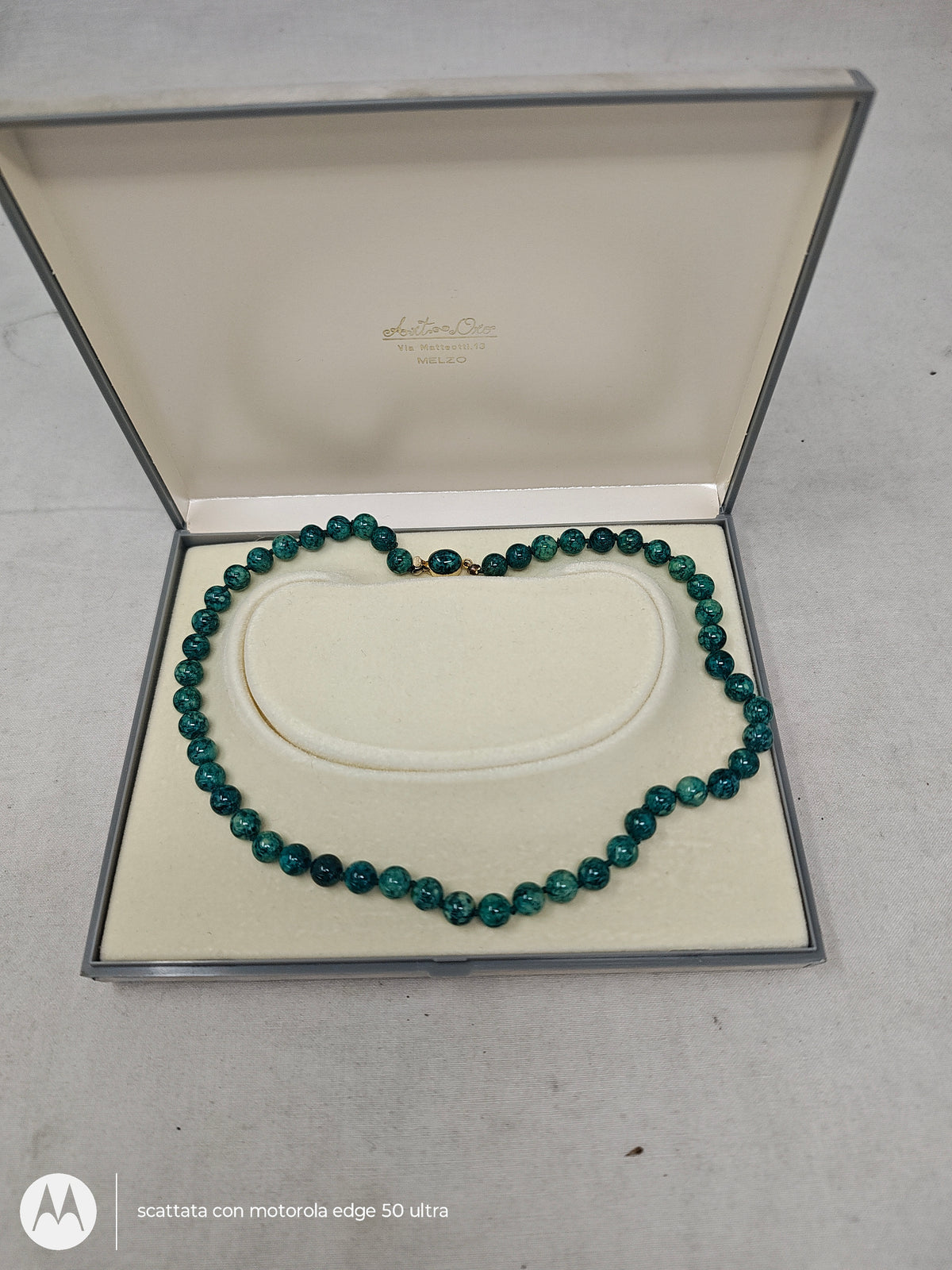 Collana In Pietre Verde Con Scatola