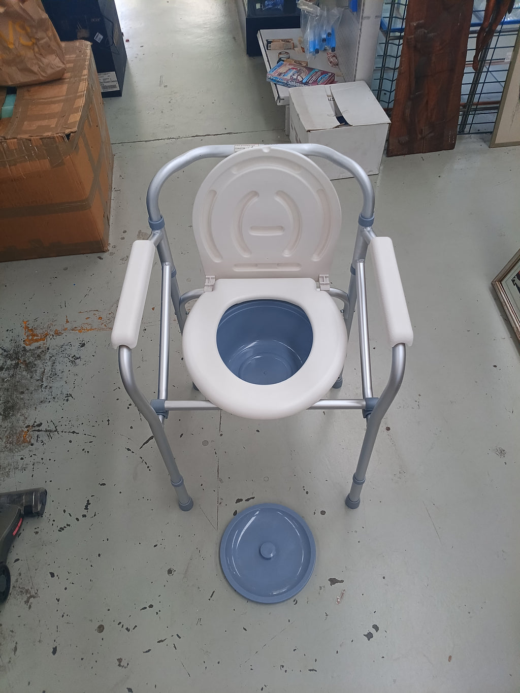 Gima Comodoa/sedia Pieghevole Regolabile, Con Asse E Contenitore Wc