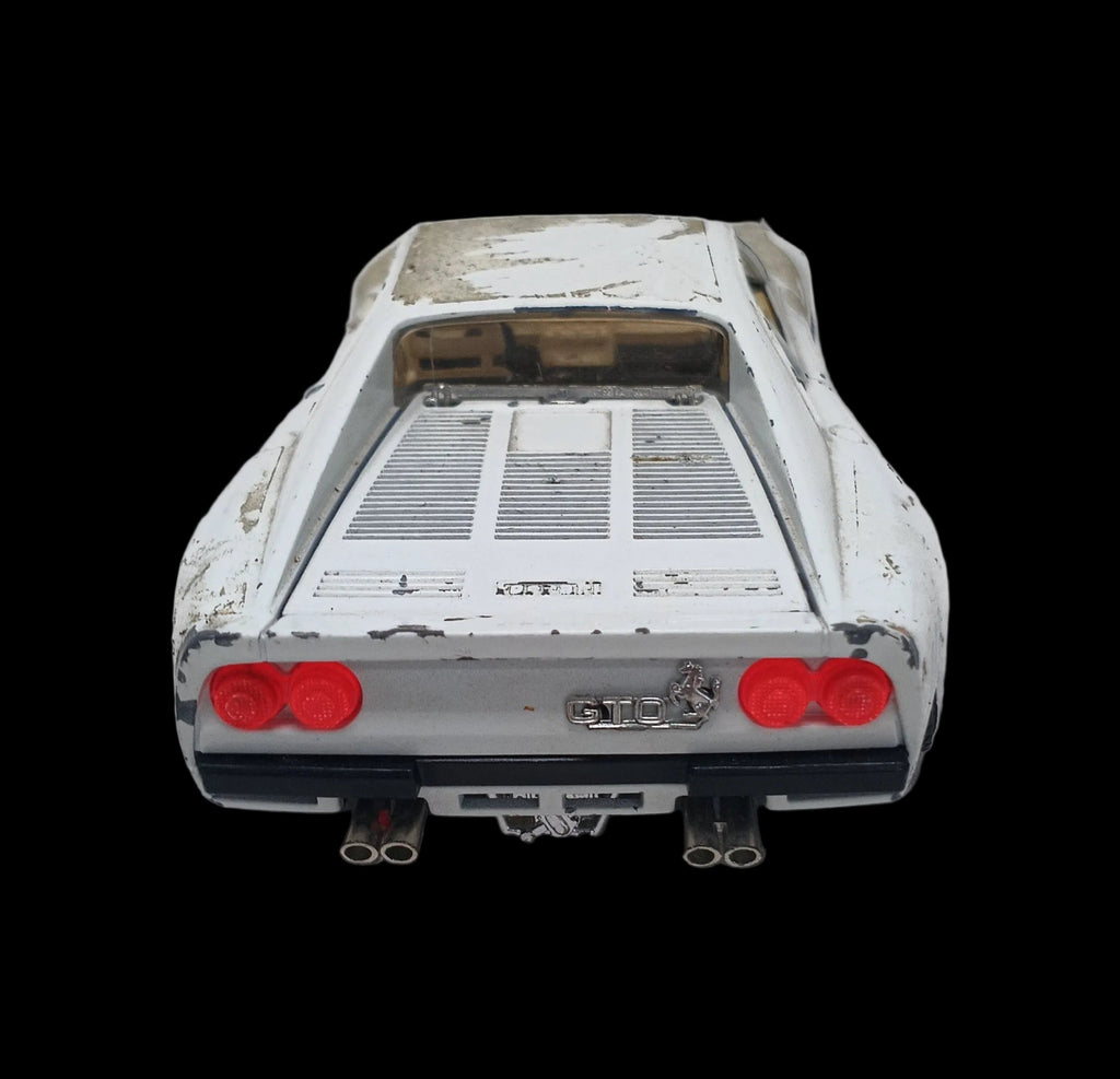 Bburago Ferrari Gto 1984 Scala 1/24 Bianca (manca Sedile Passeggero)