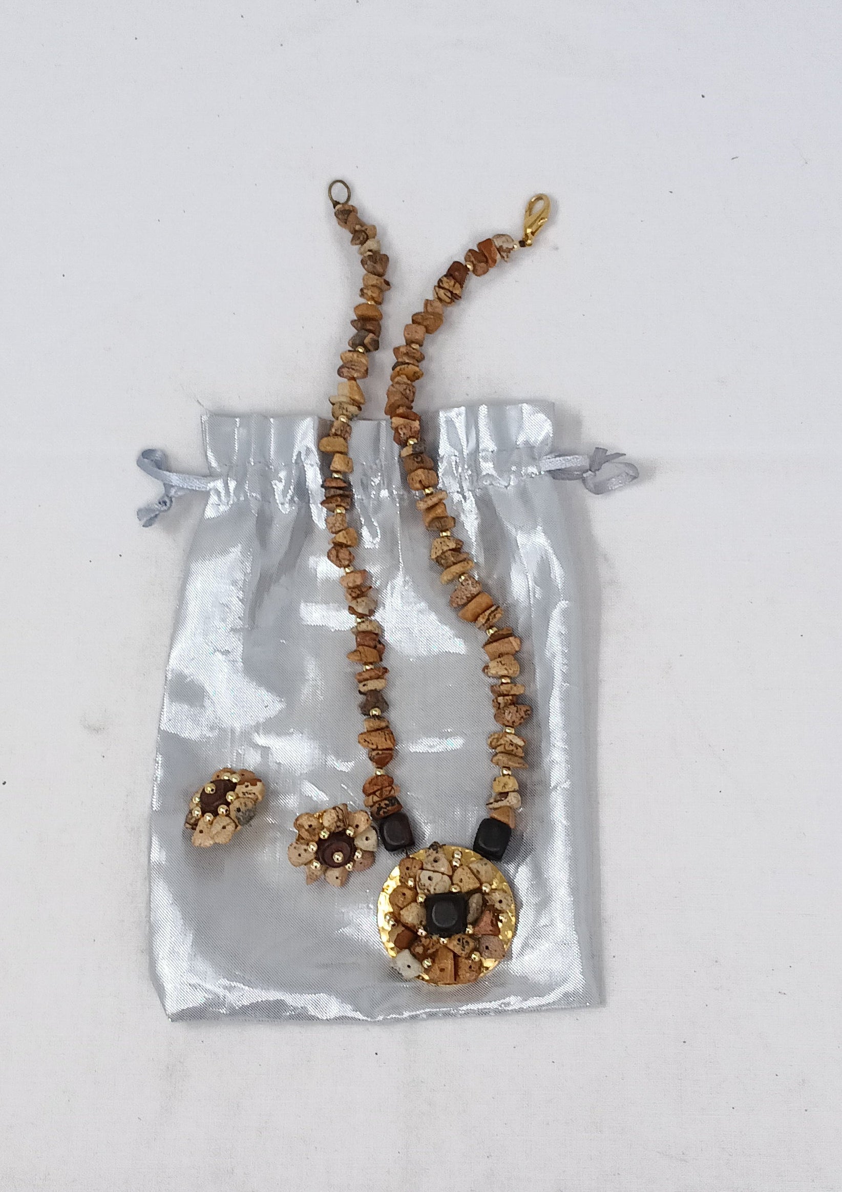 Collana  E Orecchini Diasprodi E Legno
