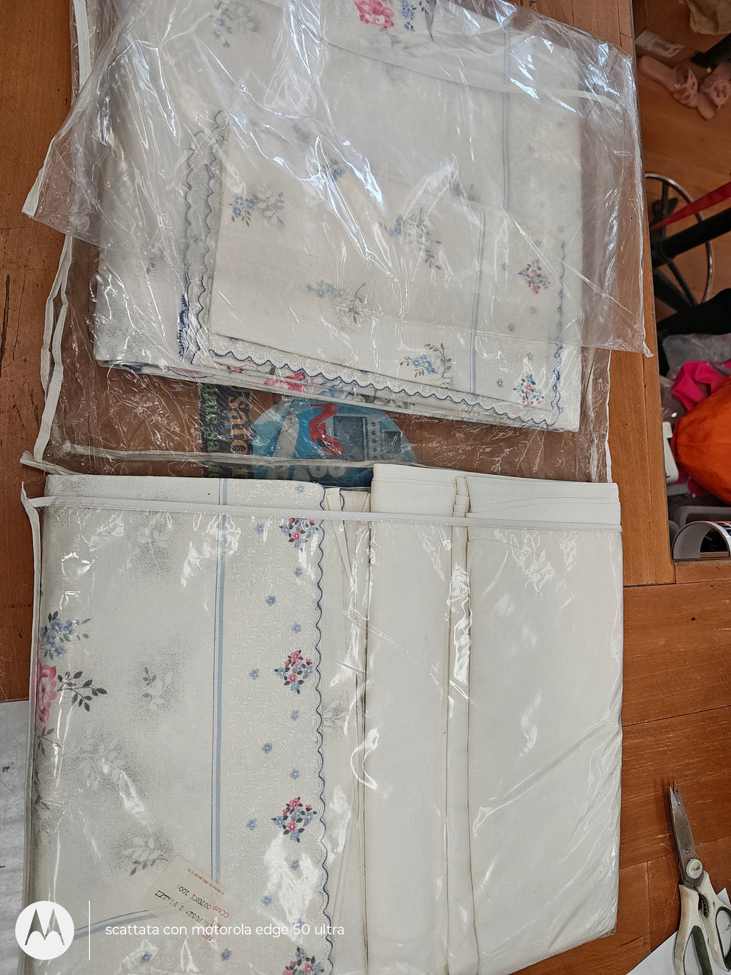 Completo Letto Matrimoniale Sotto Sopra E Federe + Copri Letto 240x290 Cm Bco Fiorato