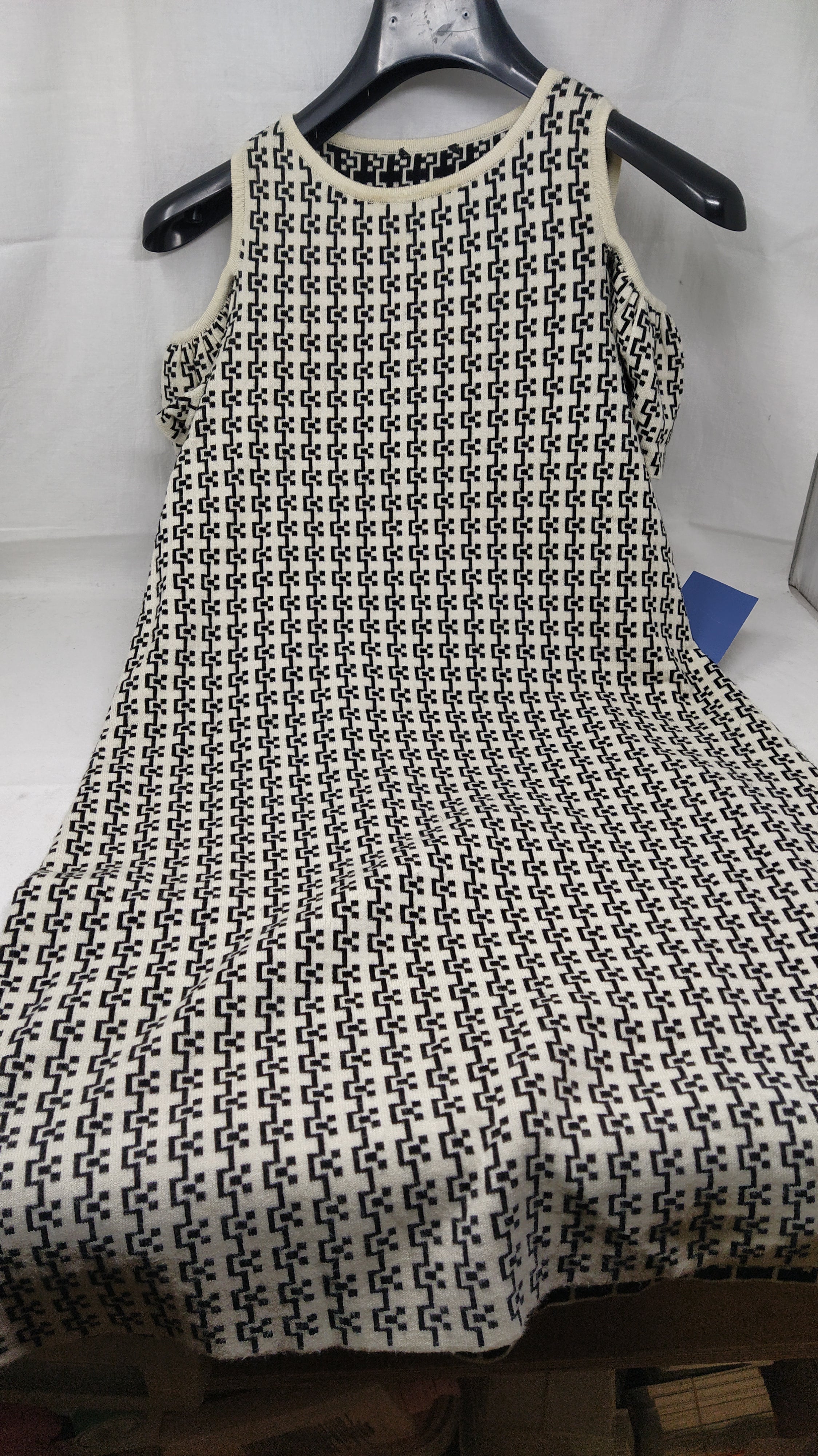 Intrend Abito In  Maglia Bco Nero S